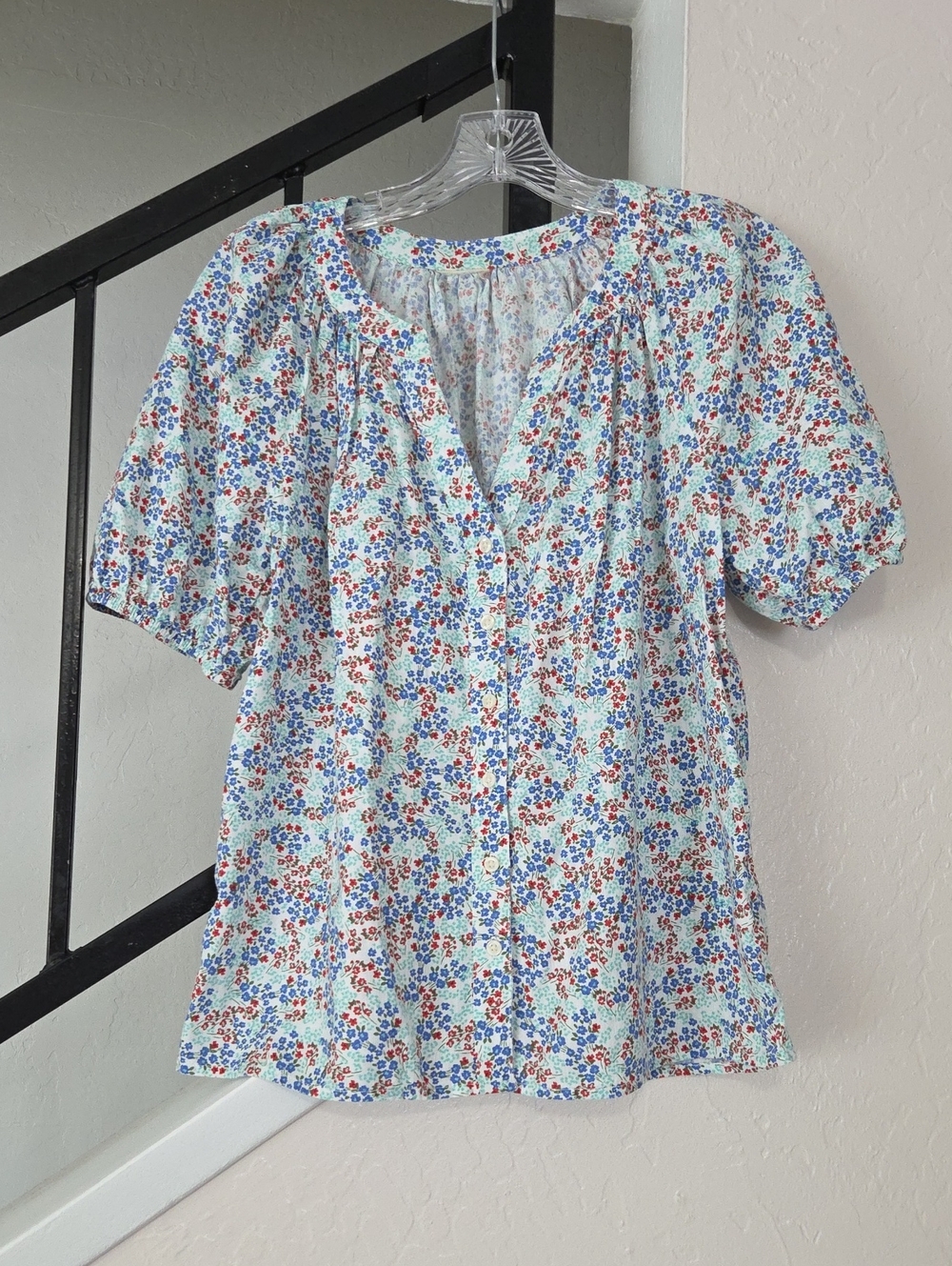 Floral Button-Front Women's Top - Blue Multi Size M???